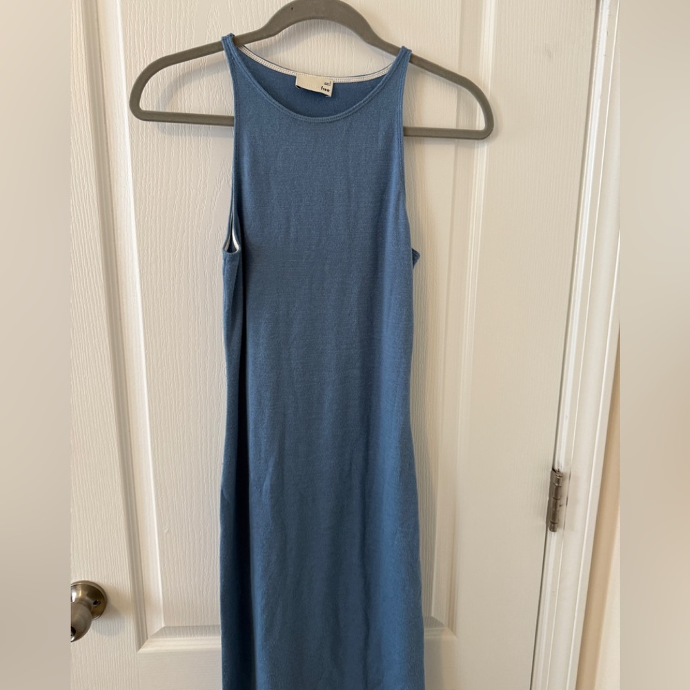 Wilfred Free Aritzia Sleeveless Midi Dress in Blue